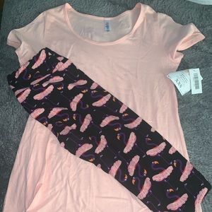 Lularoe OS leggings and matching Classic T xxsmall